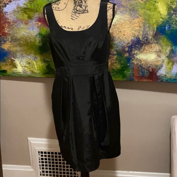 Shoshanna Dresses & Skirts - Shoshanna metallic dress - like new!